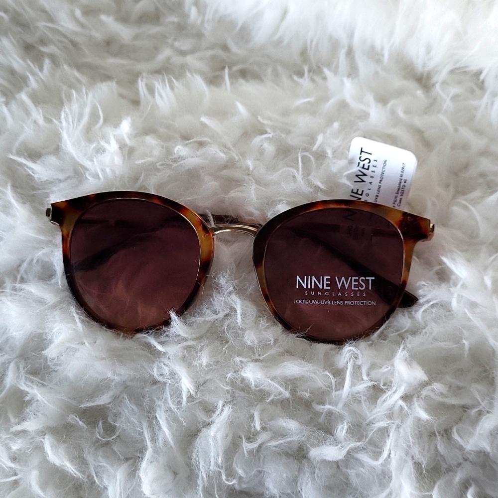 Nine West Sunglasses NEW, no box.